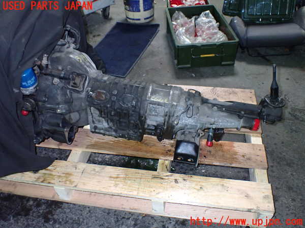 1UPJ-9237923200]サバンナ RX-7 カブリオレ(FC3C)ミッション MT 13B 中古_2