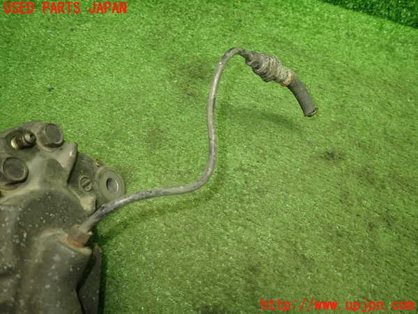 1UPJ-9237924085]サバンナ RX-7 カブリオレ(FC3C)左フロントキャリパー 中古_5