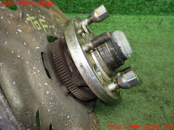 1UPJ-9237924290]サバンナ RX-7 カブリオレ(FC3C)右フロントナックルハブ 中古_3