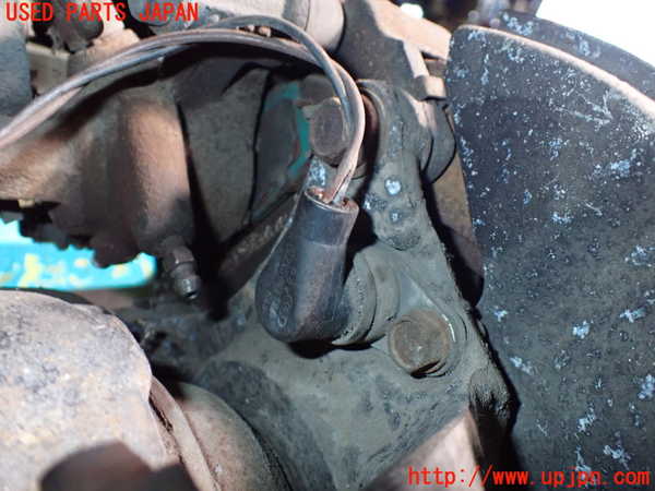 1UPJ-9237924300]サバンナ RX-7 カブリオレ(FC3C)右リアナックルハブ 中古_4