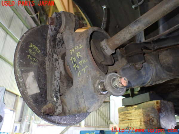 1UPJ-9237924305]サバンナ RX-7 カブリオレ(FC3C)左リアナックルハブ 中古_2