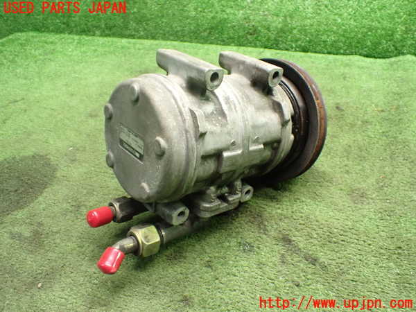 1UPJ-9237926025]サバンナ RX-7 カブリオレ(FC3C)エアコンコンプレッサー 中古_2