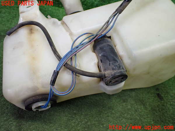 1UPJ-9237926791]サバンナ RX-7 カブリオレ(FC3C)ウォッシャータンク1 中古_3