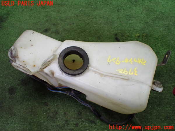 1UPJ-9237926791]サバンナ RX-7 カブリオレ(FC3C)ウォッシャータンク1 中古_4