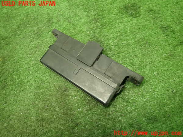 1UPJ-9237926741]サバンナ RX-7 カブリオレ(FC3C)ヒューズボックス1(EGルーム内助手席側) 中古_3
