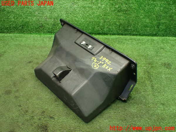 1UPJ-9237927517]サバンナ RX-7 カブリオレ(FC3C)グローブボックス2 中古_2