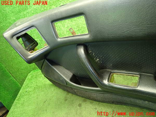 1UPJ-9237921234]サバンナ RX-7 カブリオレ(FC3C)右ドア内張り 中古_2