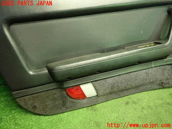 1UPJ-9237921264]サバンナ RX-7 カブリオレ(FC3C)左ドア内張り 中古_4