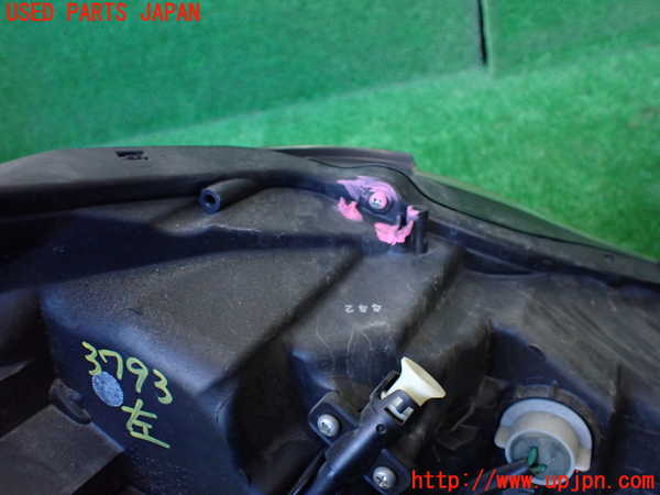 1UPJ-9237931132]レクサス・IS300h(AVE30)左ヘッドライト LED 中古_4