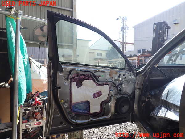 1UPJ-9237931260]レクサス・IS300h(AVE30)左前ドア 中古 NSG M5O5_2