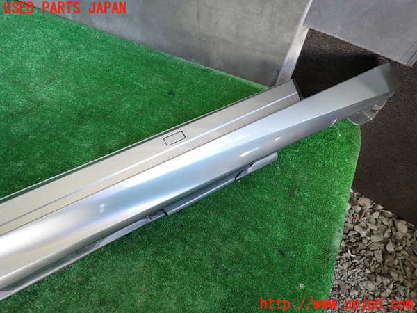 1UPJ-9237931390]レクサス・IS300h(AVE30)右サイドステップ 中古_3