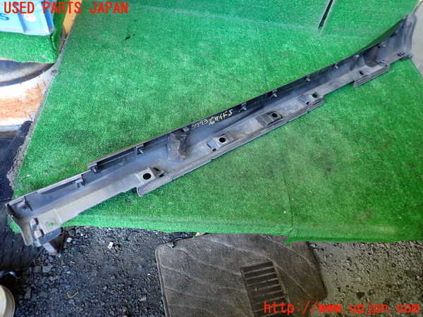 1UPJ-9237931390]レクサス・IS300h(AVE30)右サイドステップ 中古_4