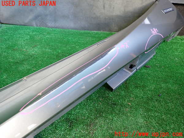 1UPJ-9237931392]レクサス・IS300h(AVE30)左サイドステップ 中古_3