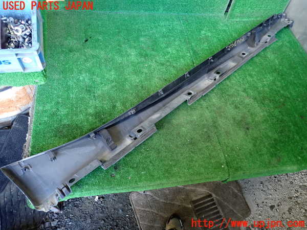 1UPJ-9237931392]レクサス・IS300h(AVE30)左サイドステップ 中古_4