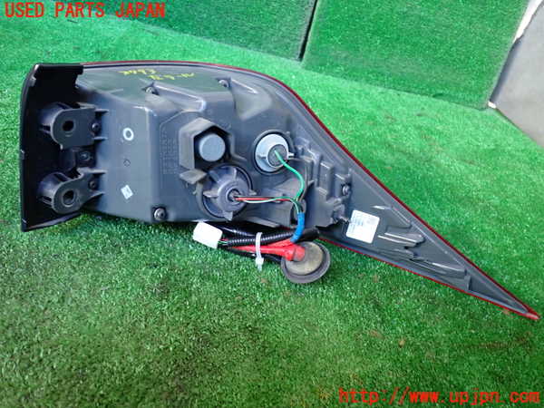 1UPJ-9237931536]レクサス・IS300h(AVE30)左テールランプ 中古_2