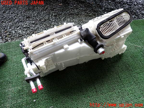 1UPJ-9237936081]レクサス・IS300h(AVE30)エバポレーター1 中古_2