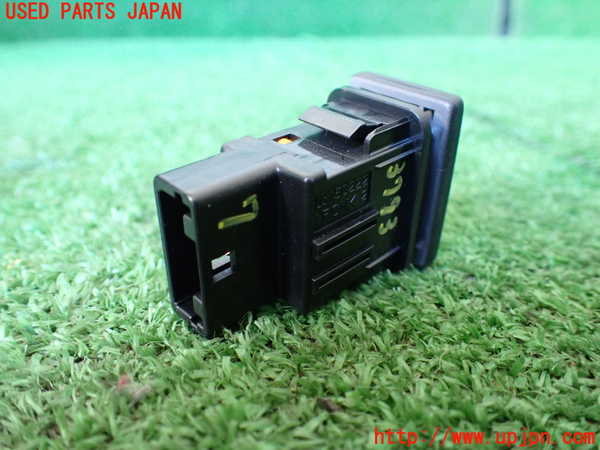 1UPJ-9237936312]レクサス・IS300h(AVE30)スイッチ7 (車両接近通報オフ) 中古_2