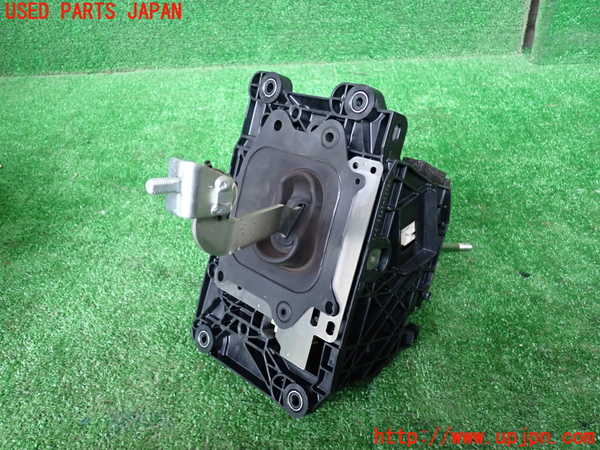 1UPJ-9237937555]レクサス・IS300h(AVE30)ATシフトレバー 中古_2