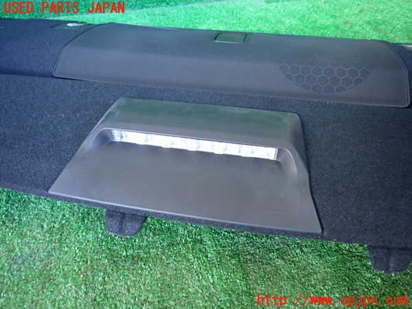 1UPJ-9237937761]レクサス・IS300h(AVE30)トノカバー1 中古_3