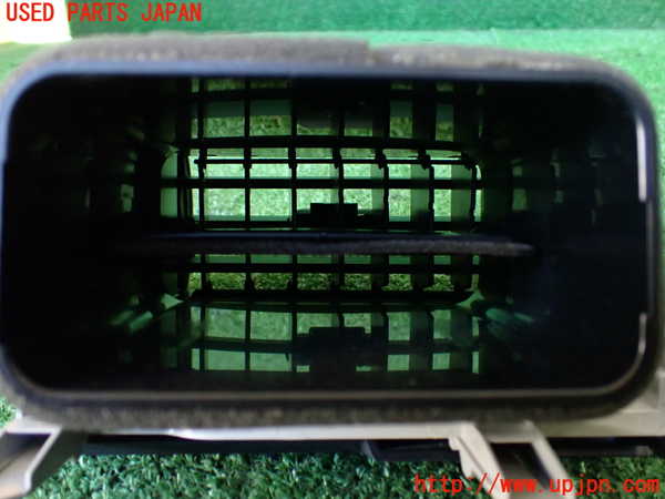 1UPJ-9237937528]レクサス・IS300h(AVE30)エアコン吹き出し口3 (真中) 中古_3