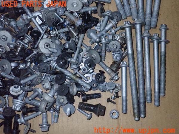 3UPJ=9237940720]BMW 320i グランツーリスモ(3X20 F34)ネジ・ナット・ステー類 セット ジャンク_3