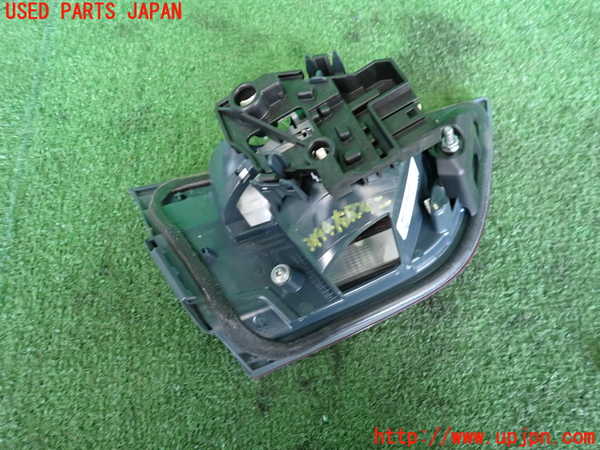 2UPJ-9237941550]BMW 320i グランツーリスモ(3X20)(F34)右リアフィニッシャー 中古_2