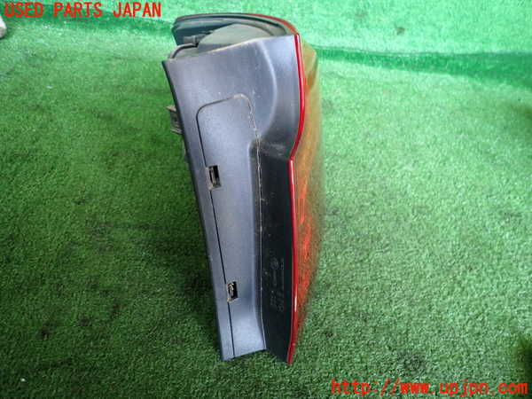 2UPJ-9237941530]BMW 320i グランツーリスモ(3X20)(F34)右テールランプ 中古_2