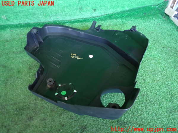 2UPJ-9237942160]BMW 320i グランツーリスモ(3X20)(F34)エンジンアッパーカバー 中古_3