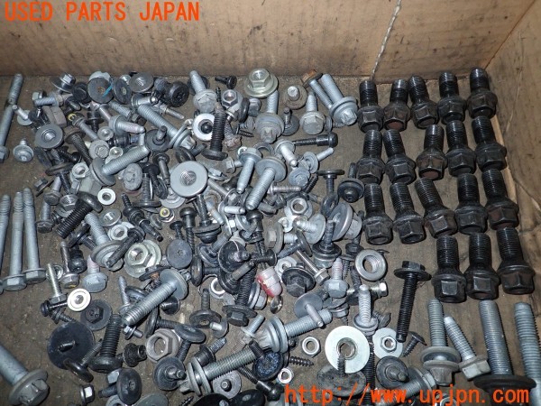 3UPJ=9237950720]アルファロメオ ジュリア ヴェローチェ(95220)ネジ・ナット・ステー類 セット ジャンク_4