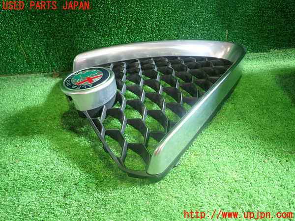 1UPJ-9237951050]アルファロメオ・ジュリア(95220)ラジエターグリル 中古_3