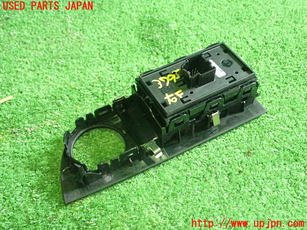 1UPJ-9237956240]アルファロメオ・ジュリア(95220)右前パワーウィンドウスイッチ 中古_2