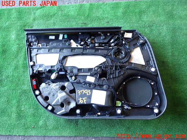 1UPJ-9237951234]アルファロメオ・ジュリア(95220)右前ドア内張り 中古_5