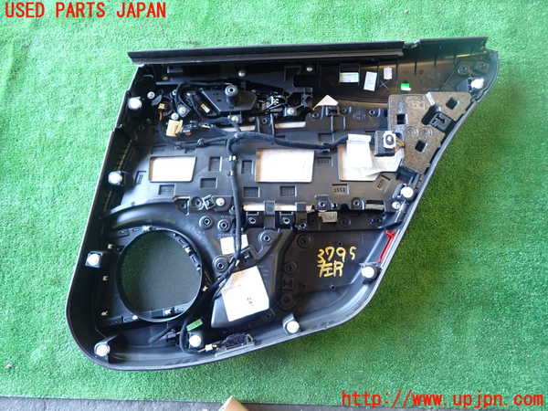 1UPJ-9237951324]アルファロメオ・ジュリア(95220)左後ドア内張り 中古_4