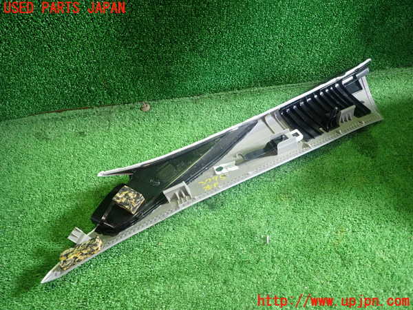 1UPJ-9237957655]アルファロメオ・ジュリア(95220)右フロントピラートリム 中古_4