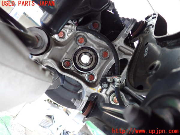 1UPJ-9237964305]ZR-V e：HEV(RZ6)左リアナックルハブ 中古_2