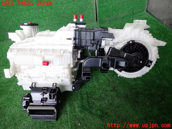 1UPJ-9237966081]ZR-V e：HEV(RZ6)エバポレーター1 中古_3