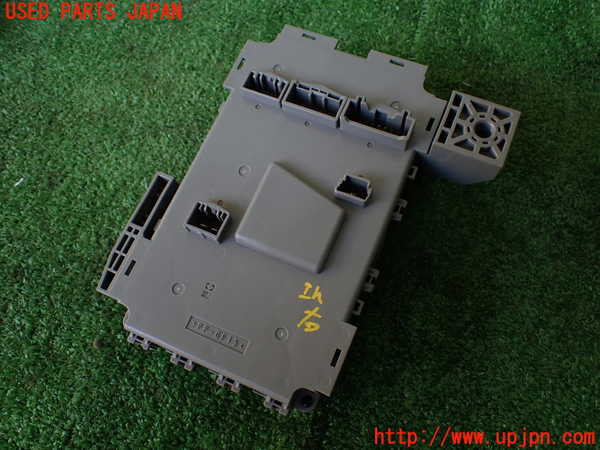 1UPJ-9237966742]ZR-V e：HEV(RZ6)ヒューズボックス2(室内運転席側) 中古_2