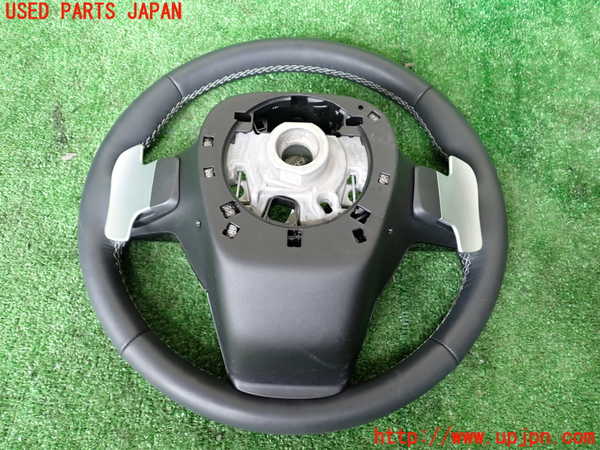 1UPJ-9237967855]ZR-V e：HEV(RZ6)ステアリングホイール 中古_4