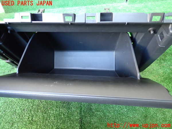 1UPJ-9237967516]ZR-V e：HEV(RZ6)グローブボックス1 中古_2