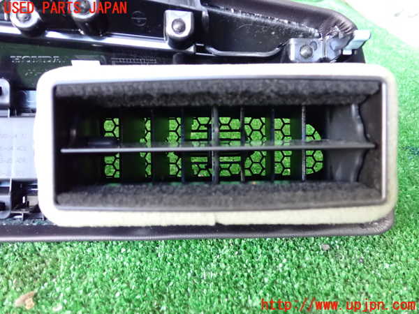 1UPJ-9237967527]ZR-V e：HEV(RZ6)エアコン吹き出し口2(真中) 中古_5