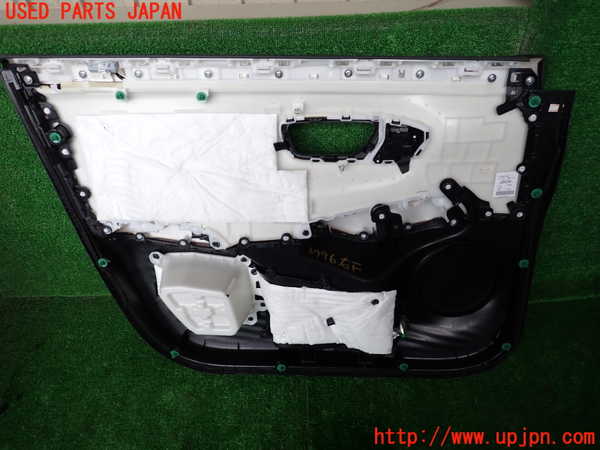 1UPJ-9237961234]ZR-V e：HEV(RZ6)右前ドア内張り 中古_3