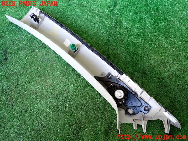 1UPJ-9237967655]ZR-V e：HEV(RZ6)右フロントピラートリム 中古_2