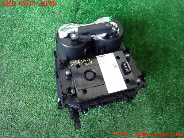 1UPJ-9237967810]ZR-V e：HEV(RZ6)ドリンクホルダー 中古_2