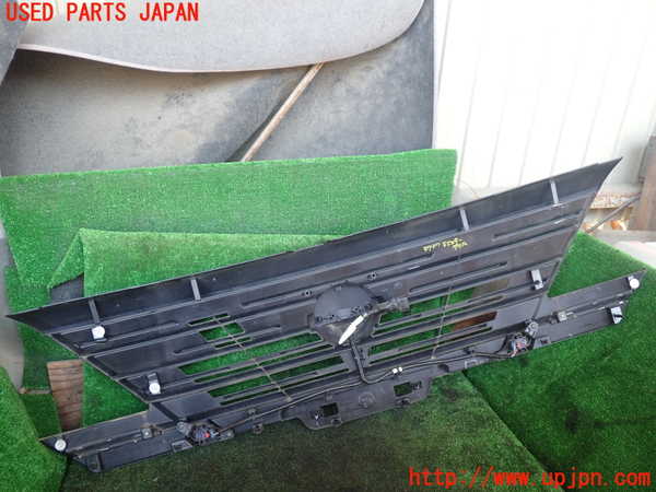 1UPJ-9237971050]セレナ(NC28 C28系)ラジエターグリル 中古_4