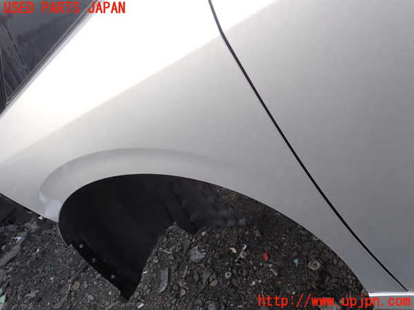 1UPJ-9237971082]セレナ(NC28 C28系)左前フェンダー 中古_4