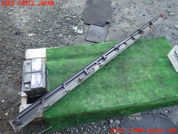 1UPJ-9237971392]セレナ(NC28 C28系)左サイドステップ 中古_4