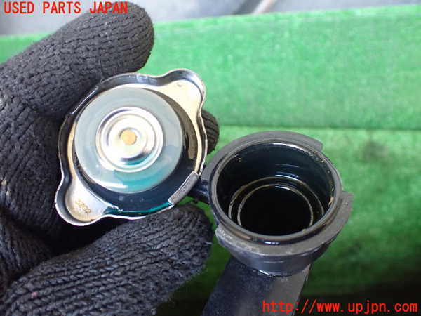 1UPJ-9237972321]セレナ(NC28 C28系)ラジエーター1 中古_4