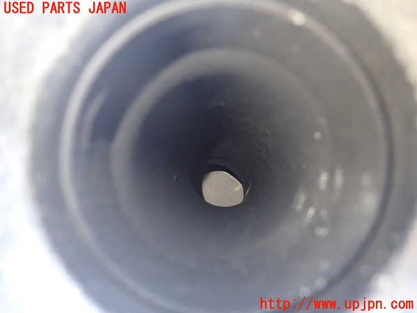 1UPJ-9237972661]セレナ(NC28 C28系)触媒1 中古_3