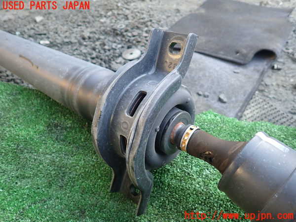 1UPJ-9237973410]セレナ(NC28 C28系)リアプロペラシャフト 中古_2