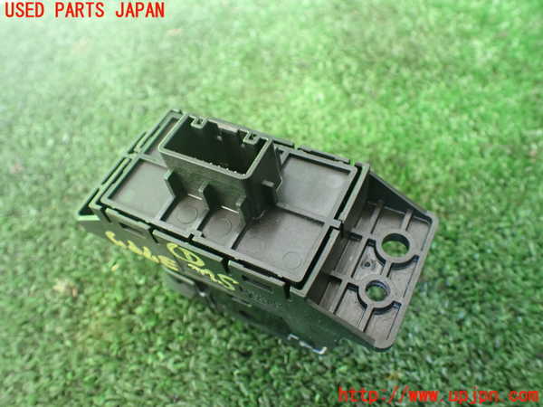 1UPJ-9237976306]セレナ(NC28 C28系)スイッチ1 (電動パーキング＆オートホールド) 中古_2